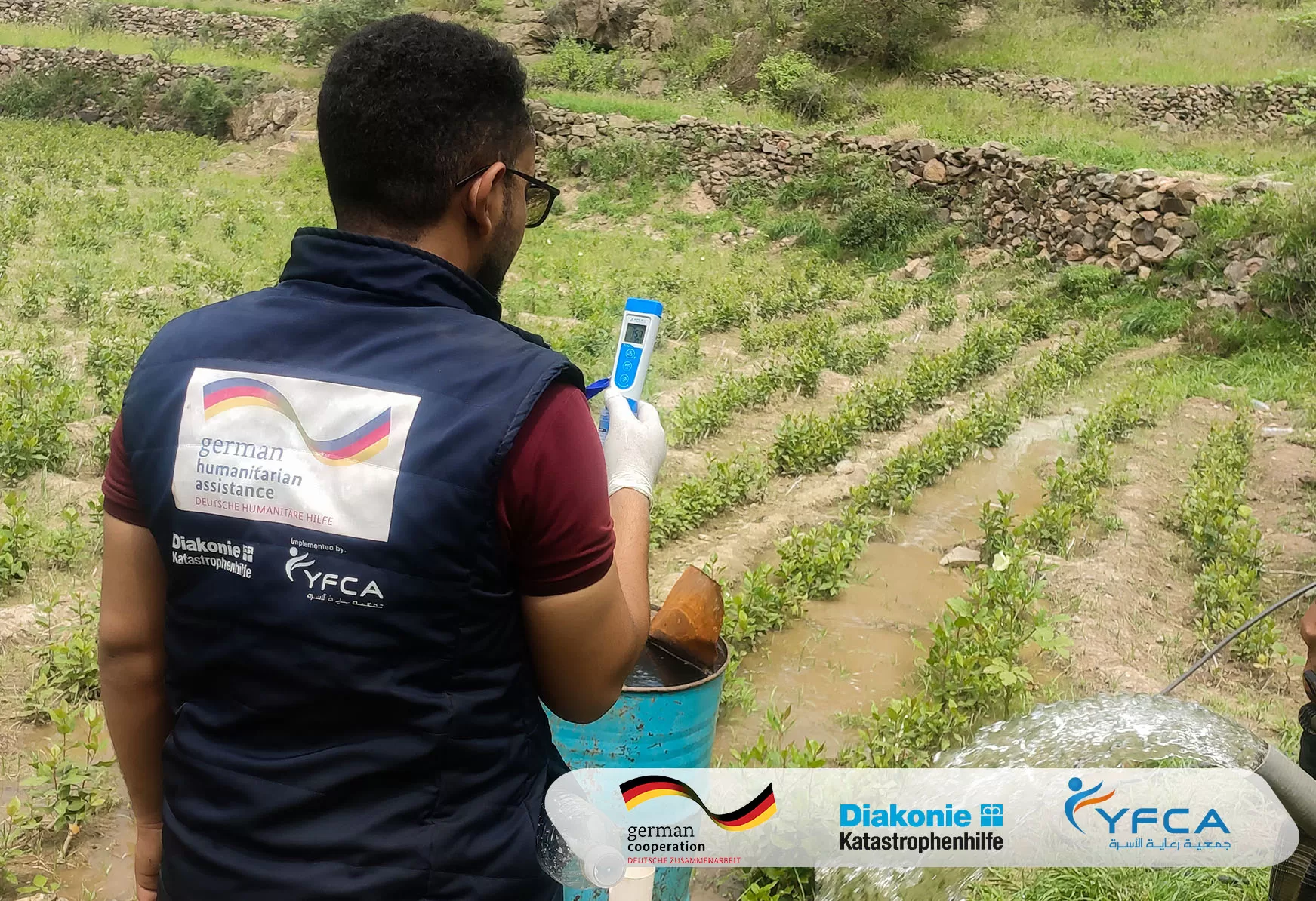 جمعية رعاية الأسرة تجري مراقبة لجودة المياه في محافظتي شبوة والضالع جمعية رعاية الأسرة تجري مراقبة لجودة المياه في محافظتي شبوة والضالع