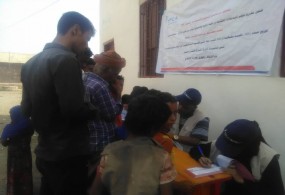 جمعية رعاية الأسرة (YFCA)توزع حقائب النظافة وفلاتر المياه على 300 أسرة في مديرية الأزارق