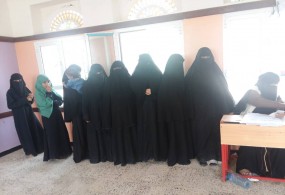 جمعية رعاية الأسرة(YFCA) توزع حقائب النظافة وفلاتر المياه على 1100 أسرة في مديرية قعطبة