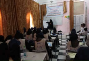 الضالع –قعطبة / دورة تدريبية للعاملين الصحيين حول تعزيز النظافة والوقاية من الأمراض ورسائل التوعية
