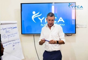 جمعية رعاية الأسرة تستضيف فريق تقييم الأمم المتحدة في مأرب لمناقشة أوضاع النازحين