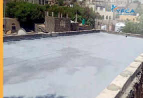 جمعية رعاية الأسرة تقدم مساعدات نقدية لإعادة تأهيل المنازل للأسر المتضررة من النزاع في محافظة تعز