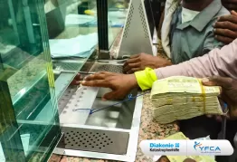 جمعية رعاية الأسرة توزع المساعدة النقدية الطارئة لـ 402 أسرة نازحة في محافظة عدن