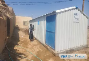 جمعية رعاية الأسرة تعزز ظروف المعيشة للعائلات النازحة بتوفير مأوى إنتقالي في مدينة مأرب